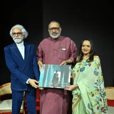 Honourable Union Minister of Textiles unveils ‘Sarees: Draping Emotions'